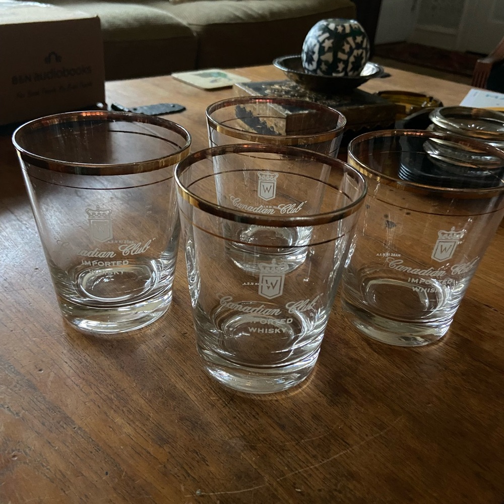 4 Vintage Canadian Club Whiskey Glass Set with Gold Rim